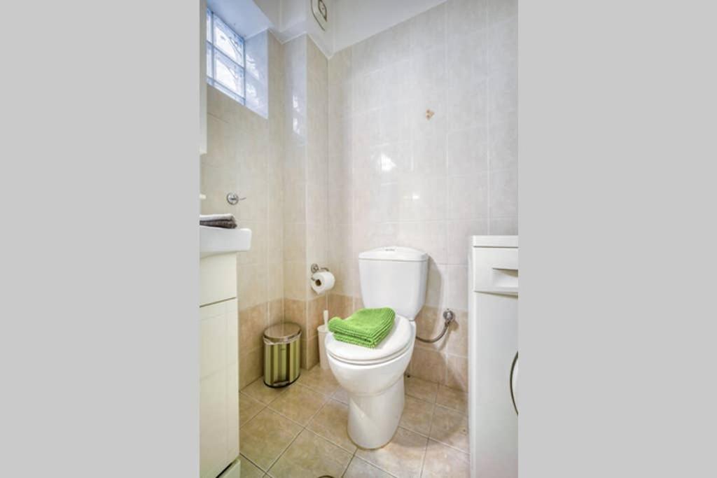 Spacious Family Flat Near Parthenon Free Parking Athena Bagian luar foto