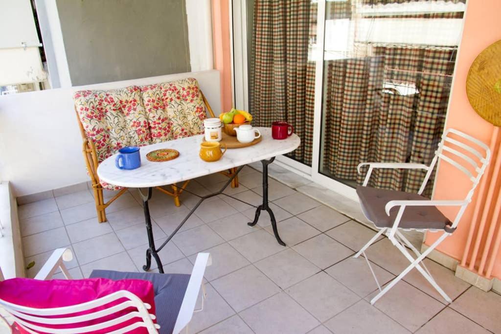 Spacious Family Flat Near Parthenon Free Parking Athena Bagian luar foto