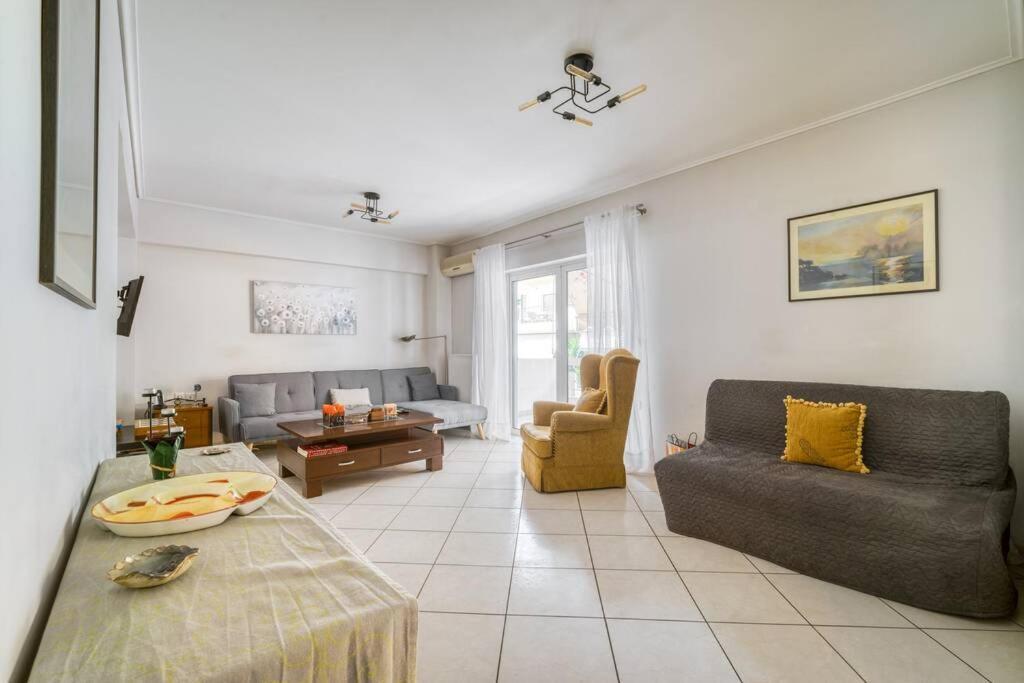 Spacious Family Flat Near Parthenon Free Parking Athena Bagian luar foto