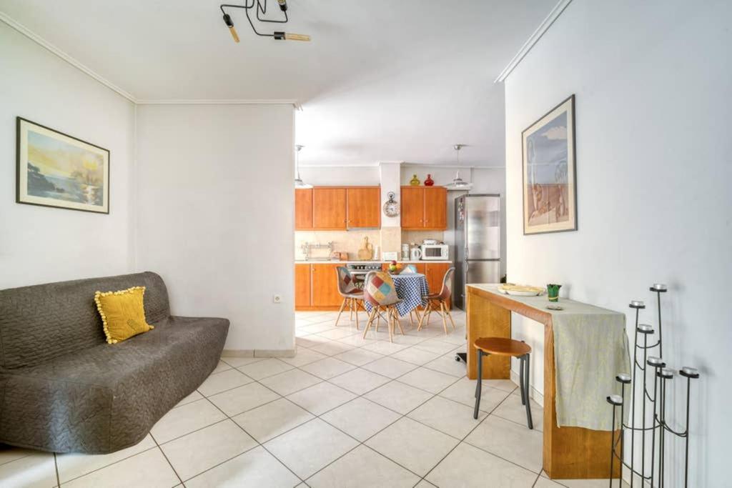 Spacious Family Flat Near Parthenon Free Parking Athena Bagian luar foto
