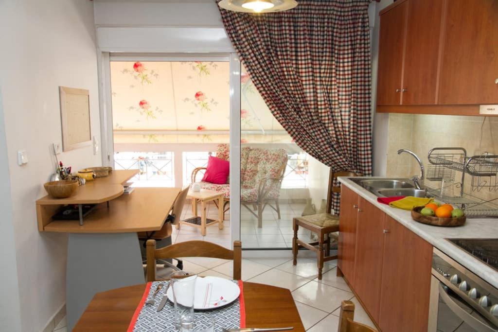 Spacious Family Flat Near Parthenon Free Parking Athena Bagian luar foto