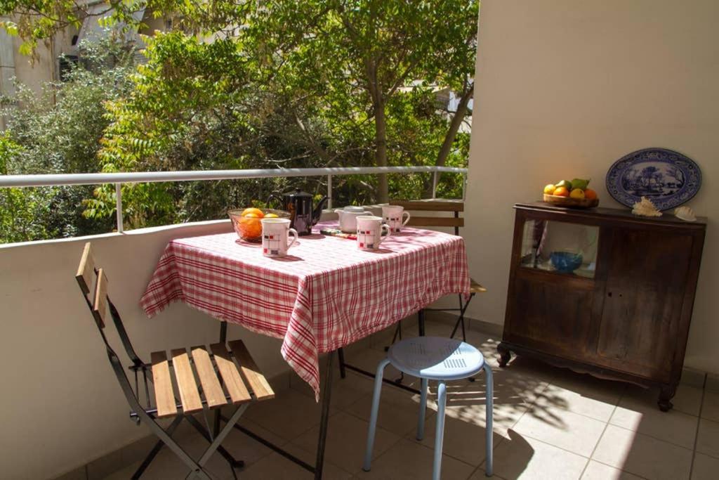 Spacious Family Flat Near Parthenon Free Parking Athena Bagian luar foto